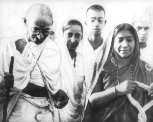 Mahatma Gandhi & Sarojini Naidu