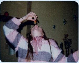 Alice Spider swallows a goldfish 001